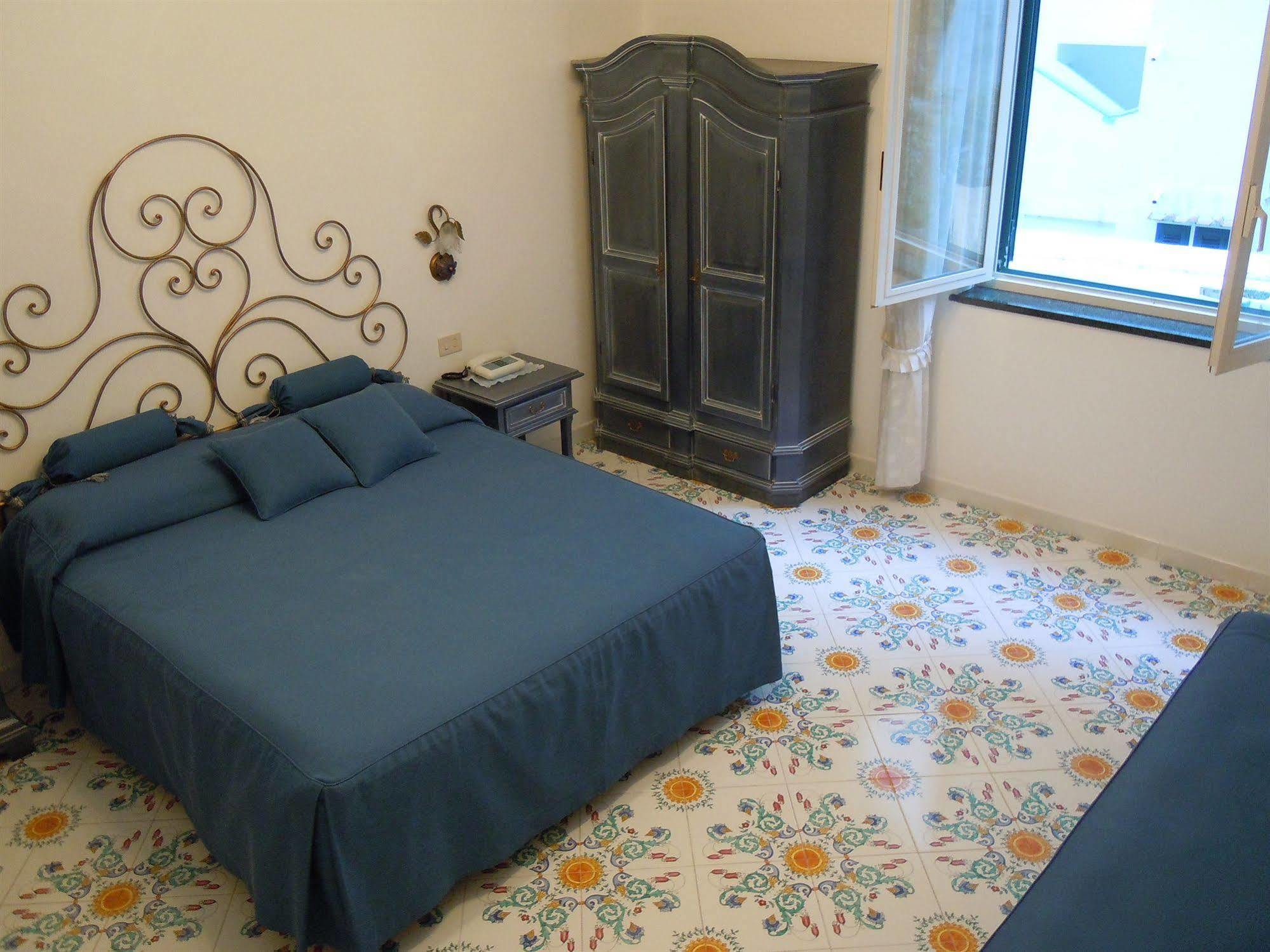Hotel Alfonso A Mare Praiano Esterno foto
