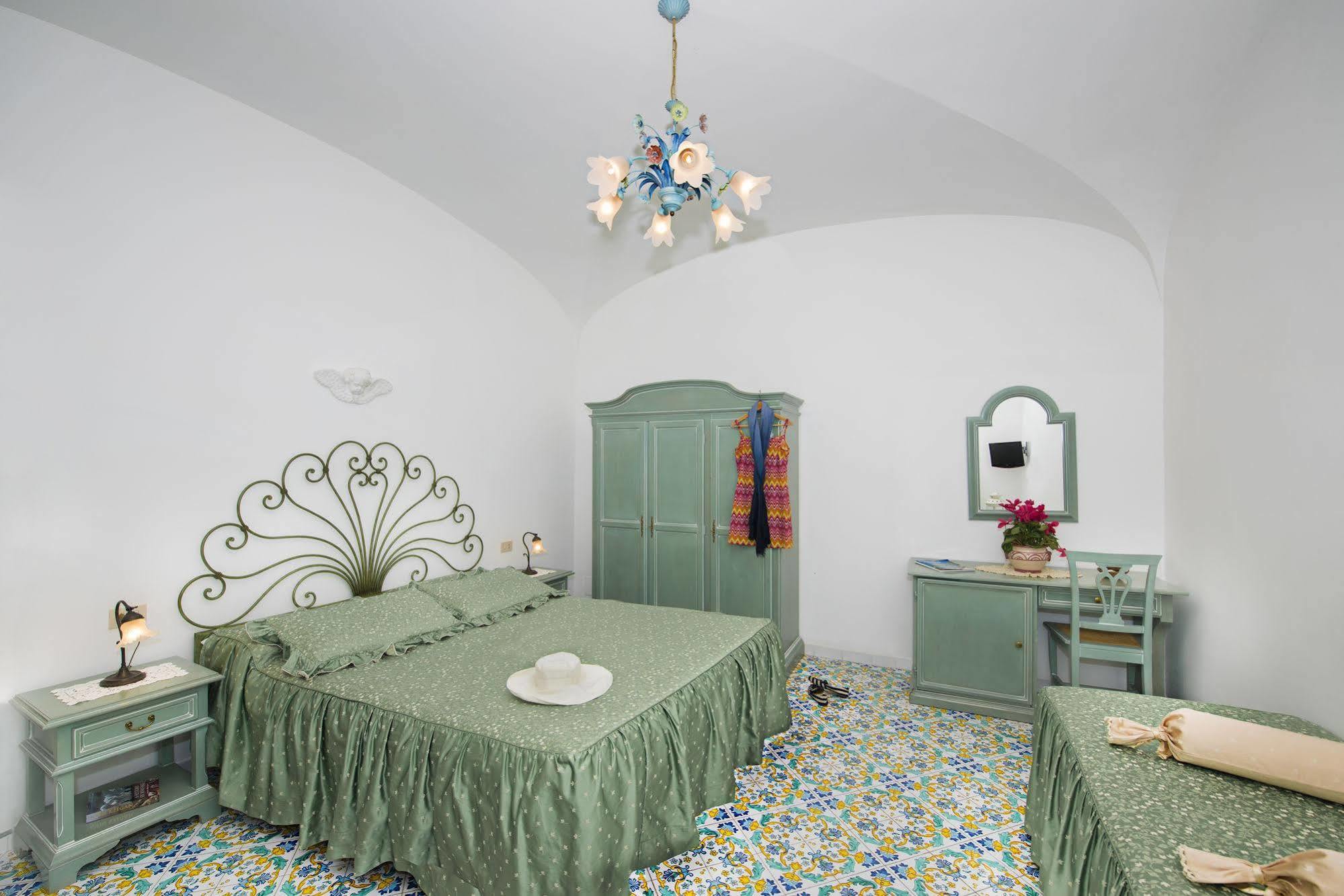 Hotel Alfonso A Mare Praiano Esterno foto